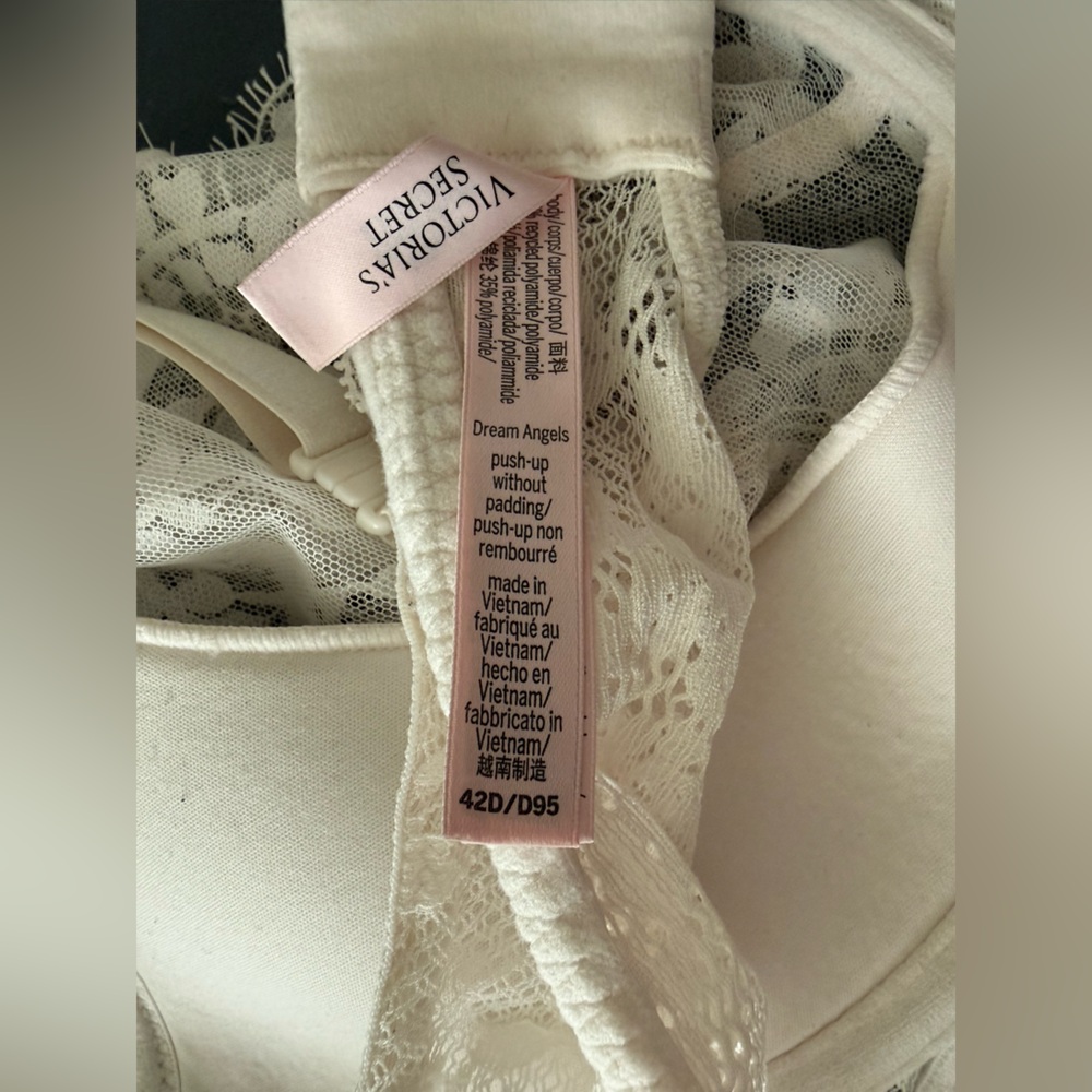 Victoria's Secret Wicked Unlined Lace Bra Coconut White 42D - Picture 3 of 5